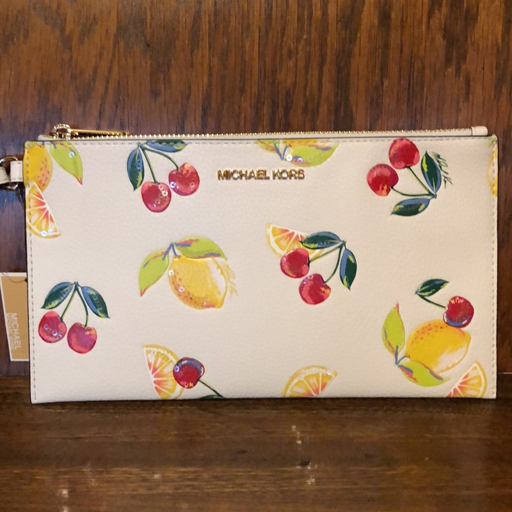 NWT-Michael Kors-Jet Set Travel-Lg Sequined Fruit🍒Print🍋Wristlet-OpticWhite-$298 - Picture 2 of 14